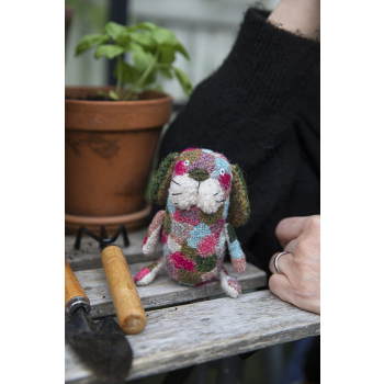 Tiny Friends:A Guide to Mosaic Embroidery